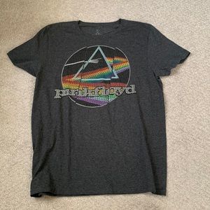 Mens medium pink floyd gray tshirt.